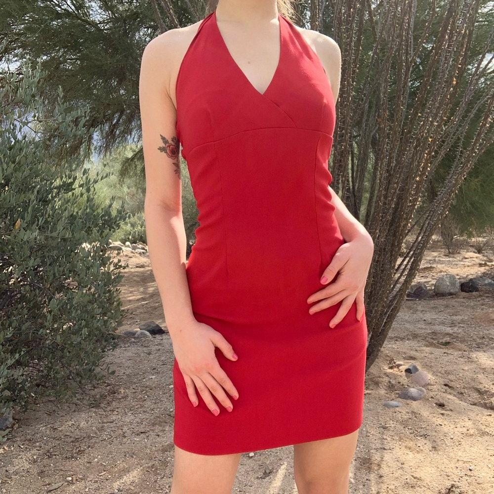 🍒 Sexy as hell, red body con dress 🍒
